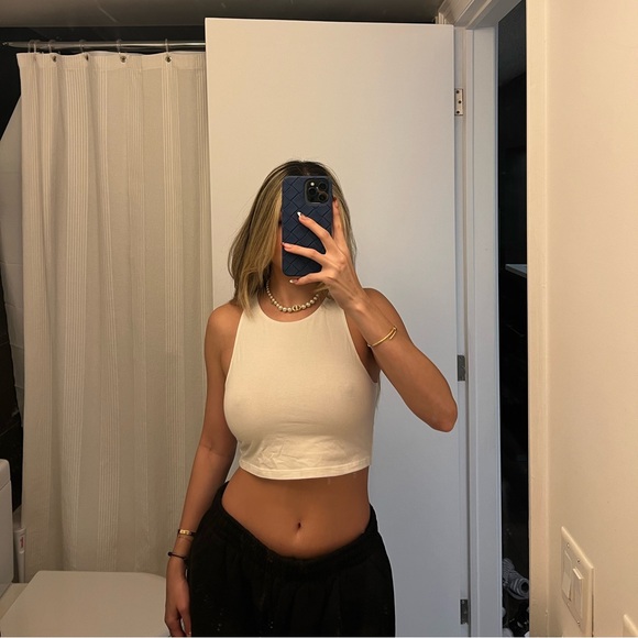 TNA White Sleeveless Crop Top - Picture 2 of 5